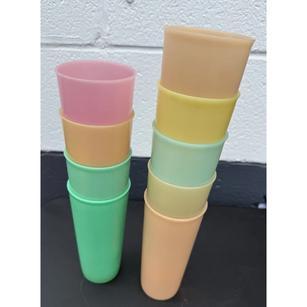 Vintage Set 9 TUPPERWARE Plastic Tumblers 16oz‎ Stackable Indoor/Outdoor Cups